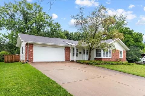 3030 Saint Catherine St, Florissant, MO 63033