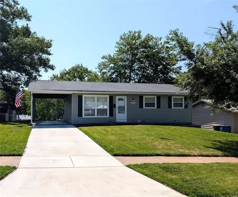 5310 Ville Angela Ln, Hazelwood, MO 63042