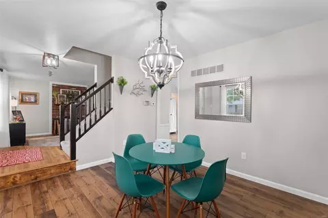 Dining - 148 Lamplighter Way, O'fallon, MO 63368 photo 3 of 3