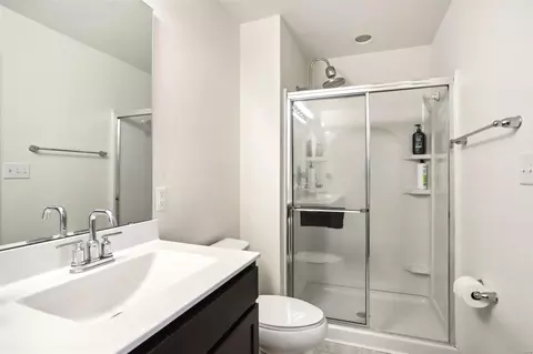 Bath - 126 Brookview Way Dr, O'fallon, MO 63366 photo 3 of 3