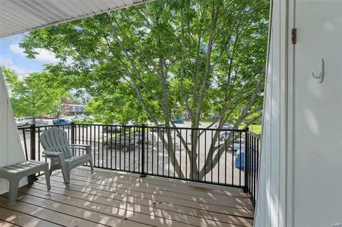 1677 Herault Pl #E, Saint Louis, MO 63125 photo 19
