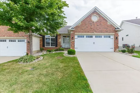263 Glasgow Dr, Saint Charles, MO 63301