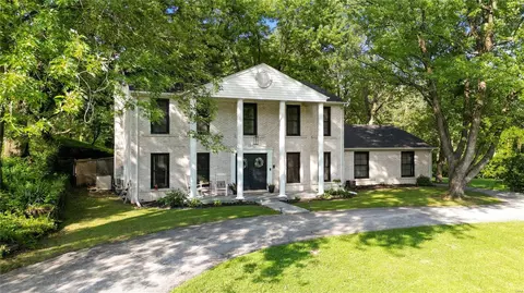 4185 Charbonier Rd, Florissant, MO 63031