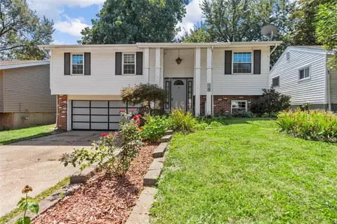 16 Barto Drive Dr, Saint Louis, MO 63135