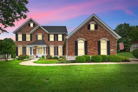 9033 Spy Glass Place Dr, O'fallon, MO 63368