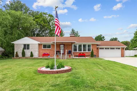 5012 E Concord Rd, Saint Louis, MO 63128