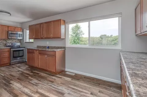 171 Carmel Woods Dr, Ellisville, MO 63021 photo 4