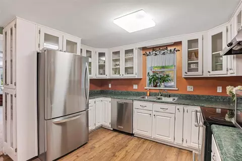 Kitchen - 4199 Wright Ave, Saint Ann, MO 63074 photo 2 of 3