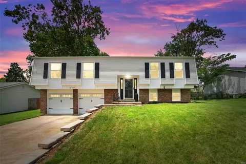 619 Saint Jovite St, Saint Charles, MO 63304