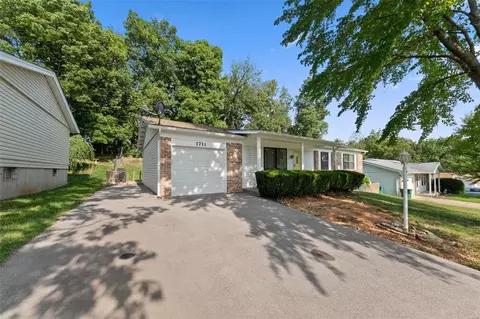 1711 Winter Hill Dr, O'fallon, MO 63366 photo 3