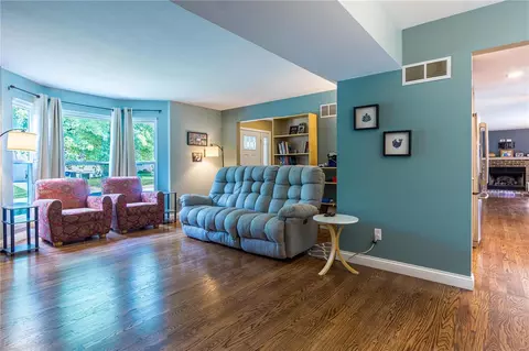 2316 Forest Leaf Pkwy, Wildwood, MO 63011 photo 9