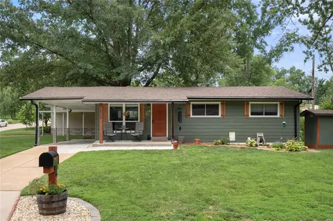 10409 Meath Dr, Saint Louis, MO 63123