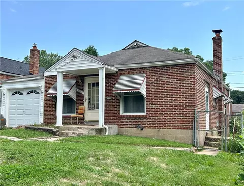 4700 Fletcher St, Saint Louis, MO 63121