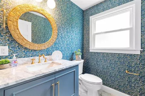 Bath - 1020 Tulip Ln, Ellisville, MO 63021 photo 4 of 5