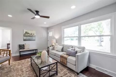 Living - 1020 Tulip Ln, Ellisville, MO 63021 photo 3 of 3