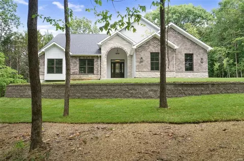 301 Schaper Estates Xing, Foristell, MO 63348
