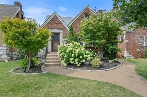 4068 Federer St, Saint Louis, MO 63116