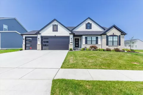 175 Far Meadow Dr, Lake Saint Louis, MO 63367