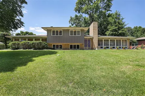 7917 Bennett Ave, Saint Louis, MO 63117