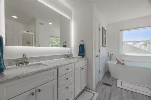 Bath - 36 Dunmore Cir, O'fallon, MO 63368 photo 1 of 5