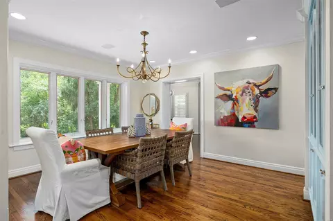 Dining - 3 Daniel Rd, Ladue, MO 63124 photo 1 of 4