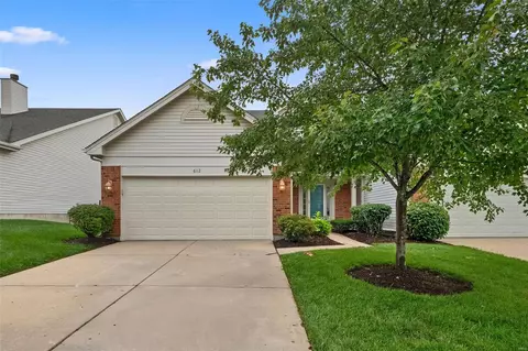 612 Hawk Run Dr, O'fallon, MO 63368