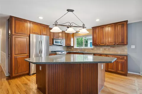 Kitchen - 286 Portwind Pl, Ballwin, MO 63021 photo 1 of 1
