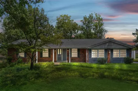286 Portwind Pl, Ballwin, MO 63021