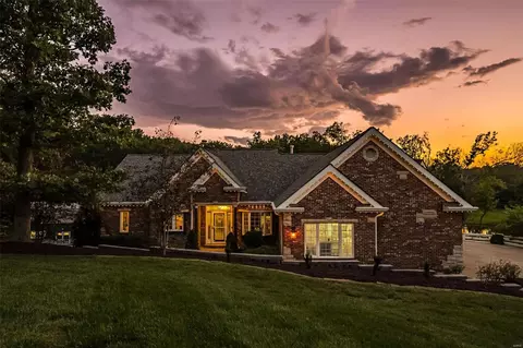 1 Woodbridge Creek Dr, Wentzville, MO 63385