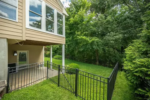 Exterior - 16014 Pierside Ln, Ellisville, MO 63021 photo 10 of 10
