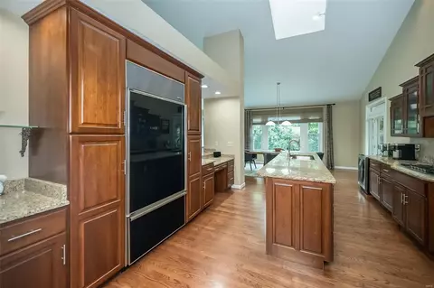 Kitchen - 16014 Pierside Ln, Ellisville, MO 63021 photo 6 of 6