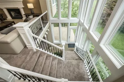 Entry Way - 16014 Pierside Ln, Ellisville, MO 63021 photo 5 of 7