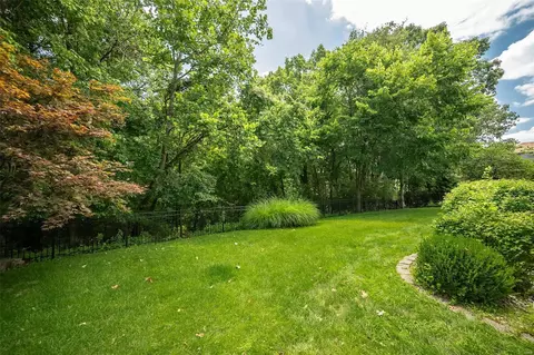 Exterior - 16014 Pierside Ln, Ellisville, MO 63021 photo 5 of 10