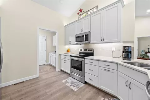 629 W Falls Ct, O'fallon, MO 63368 photo 4