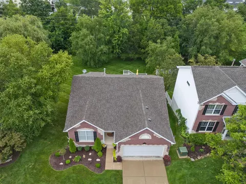 629 W Falls Ct, O'fallon, MO 63368 photo 2