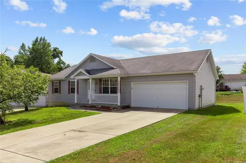 35 Skipping Rock Ct, Wentzville, MO 63385