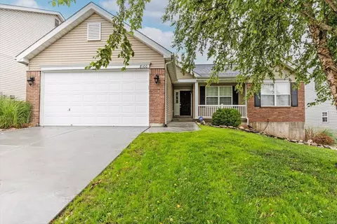 8100 Pinetop Dr, Saint Louis, MO 63129