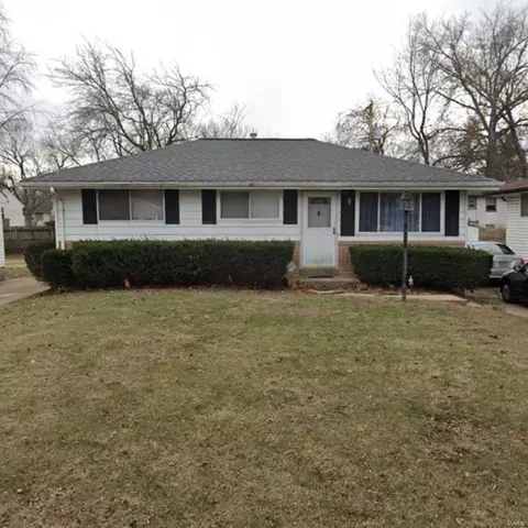 1224 Reale Ave, Saint Louis, MO 63138