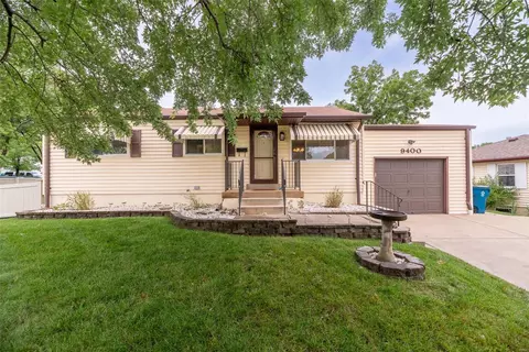 9400 Congo Dr, Saint Louis, MO 63123