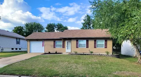 501 Woodcrest Blvd, O'fallon, MO 63368