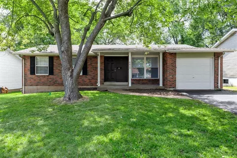 6829 Thurston Ave, Saint Louis, MO 63134