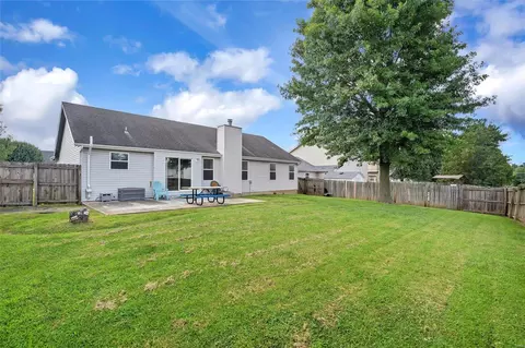 Exterior - 1301 Snowbird Ln, O'fallon, MO 63366 photo 4 of 5