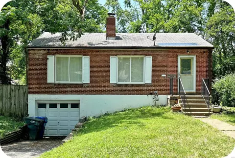 1251 Laughren Dr, Saint Louis, MO 63130