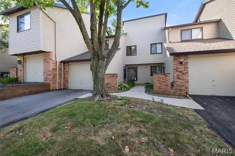 11612 Misty Moss Ct, Saint Louis, MO 63146