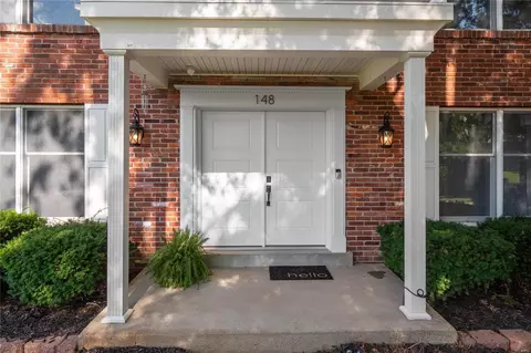 148 Spring Oaks Dr, Ballwin, MO 63011 photo 2