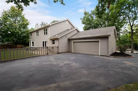 Exterior - 616 Shadowridge Dr, Wildwood, MO 63011 photo 5 of 8