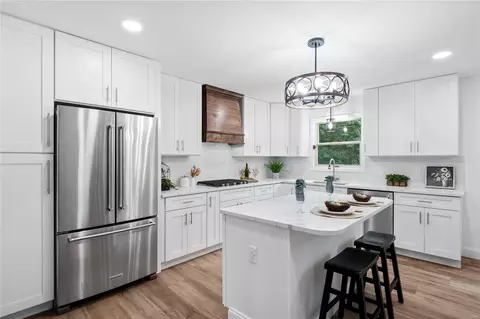 Kitchen - 616 Shadowridge Dr, Wildwood, MO 63011 photo 5 of 5