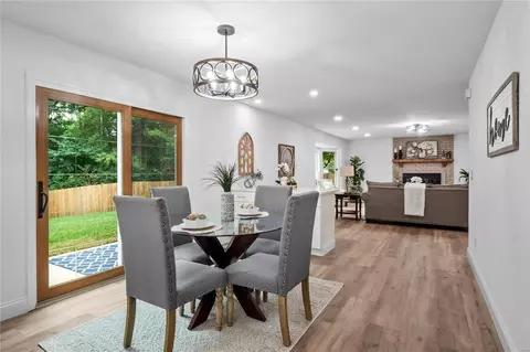 Dining - 616 Shadowridge Dr, Wildwood, MO 63011 photo 2 of 3
