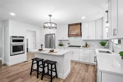 Kitchen - 616 Shadowridge Dr, Wildwood, MO 63011 photo 2 of 5