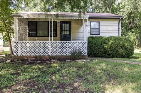 511 Washington Ave, Wildwood, MO 63038